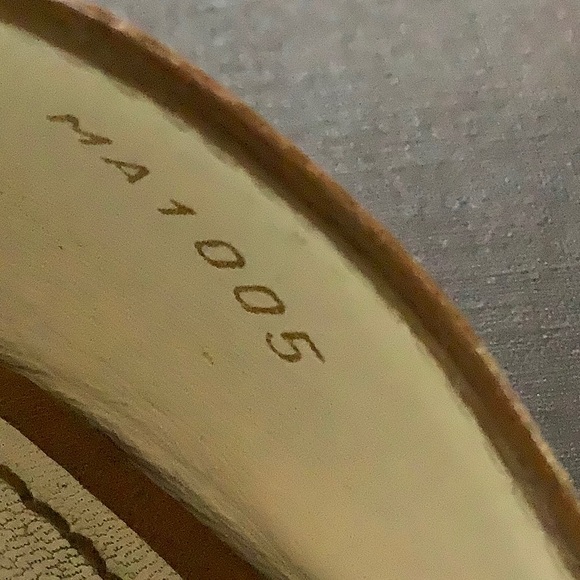 Louis Vuitton cream slip on sandals. - Picture 9 of 9